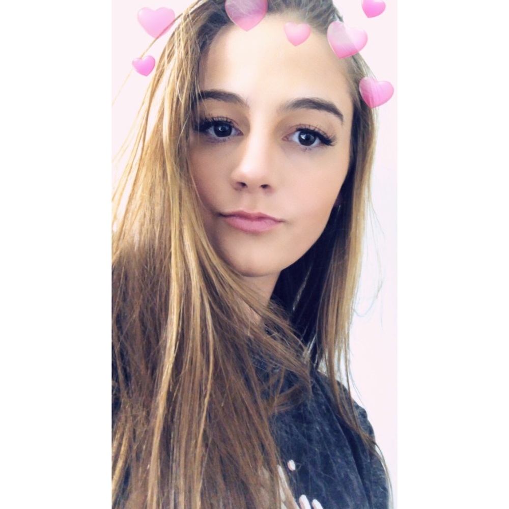 Meet your Posher, Kayla